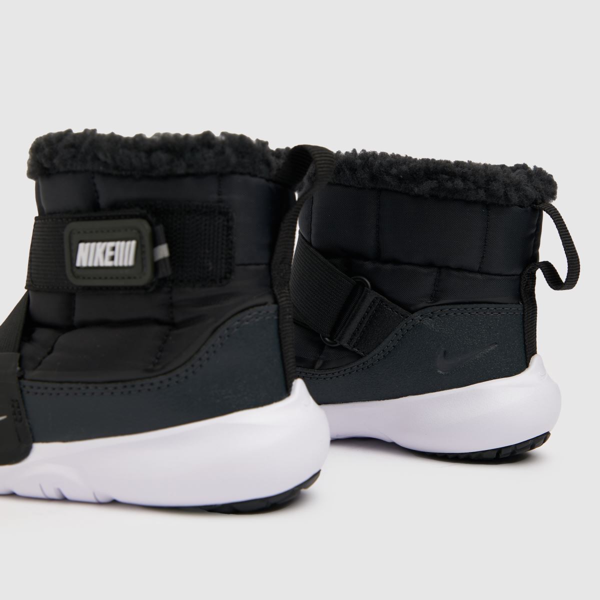 Nike fekete Flex Advance kisgyermek cipő