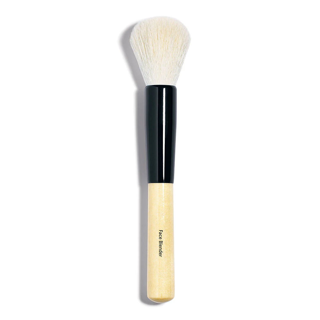 Brocha para difuminar el rostro - Brochas, Brocha de maquillaje