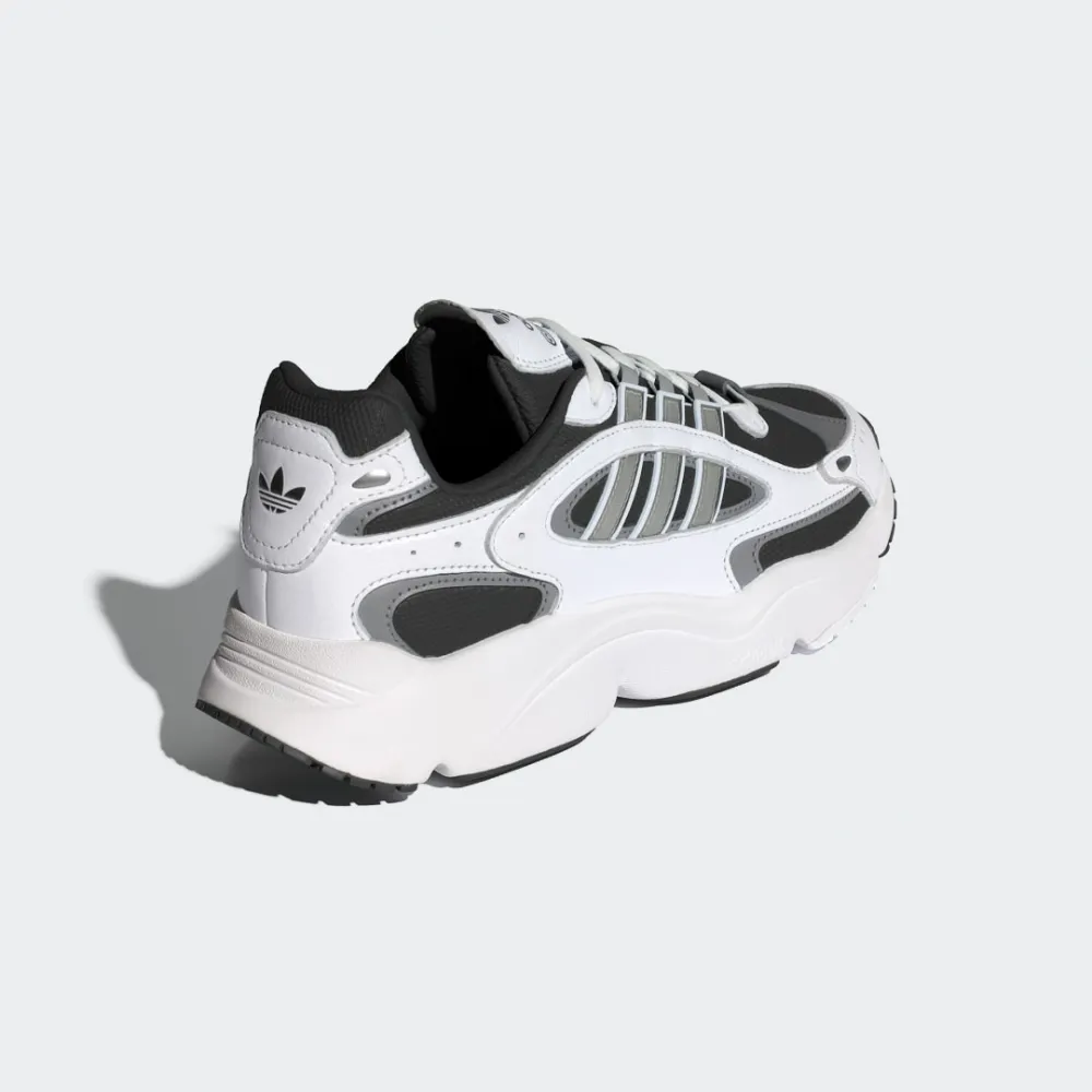 adidas OZMILLEN ID5704 / weiss