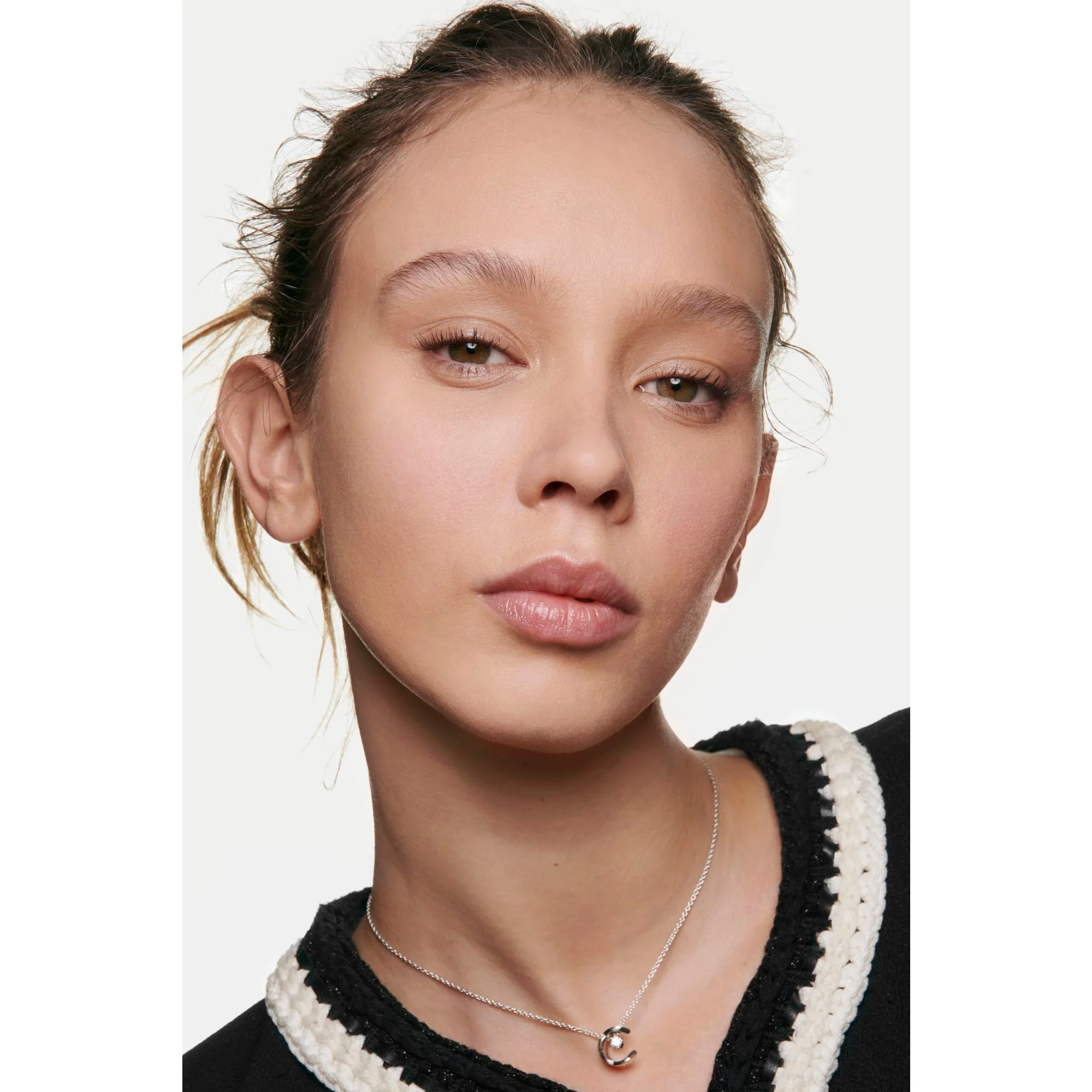 ULTRA LE TEINT FLUIDE - BASE DE MAQUILLAJE FLUIDA DE LARGA DURACIÓN - ULTRA COMODIDAD - RESULTADO IMPECABLE