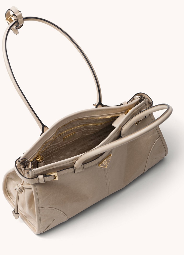 Prada  Medium schoudertas van leer