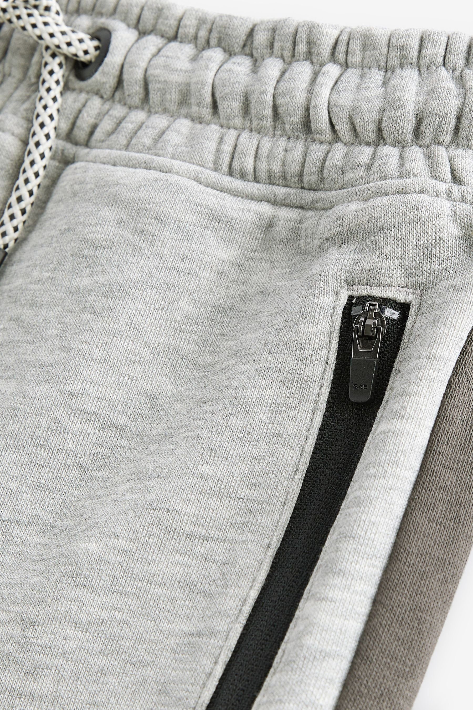 Next Jogginghose Jogginghose mit Farbblock-Design (1-tlg)