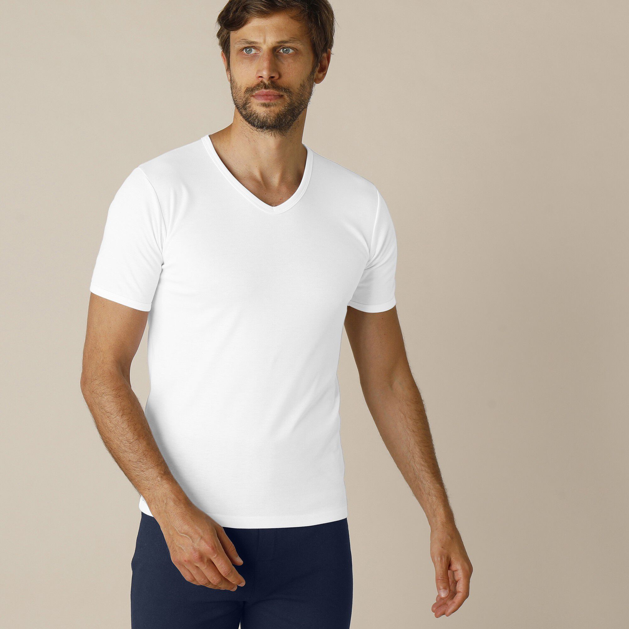Tee-shirt sous-vêtement homme col V manches courtes polyester