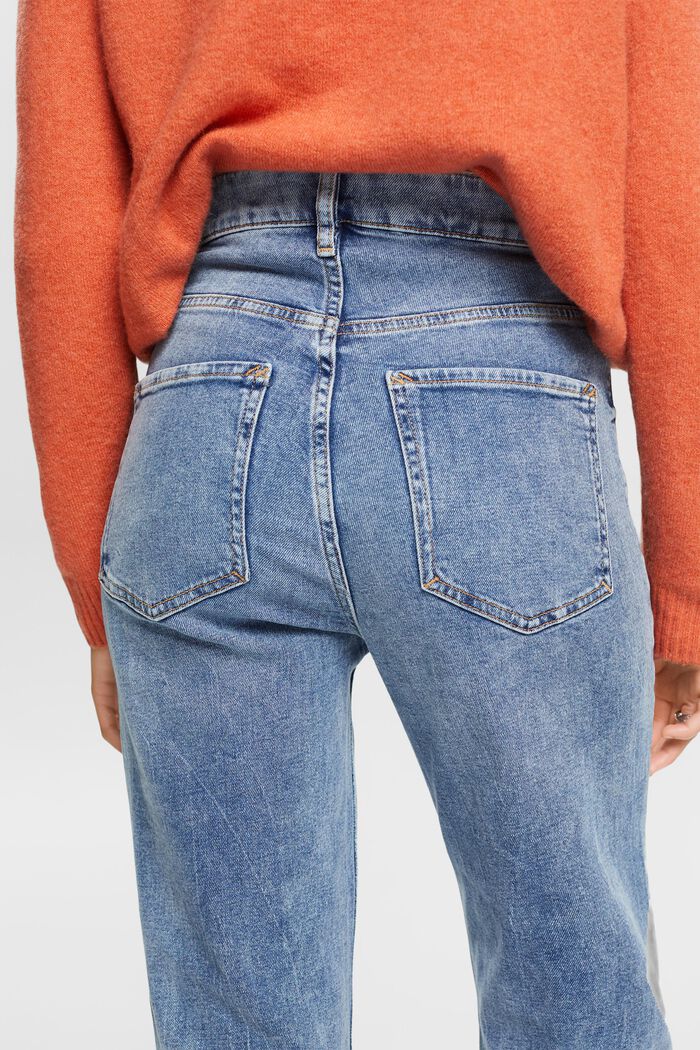 Jeans mit geradem Bein und mittlerer Bundhöhe