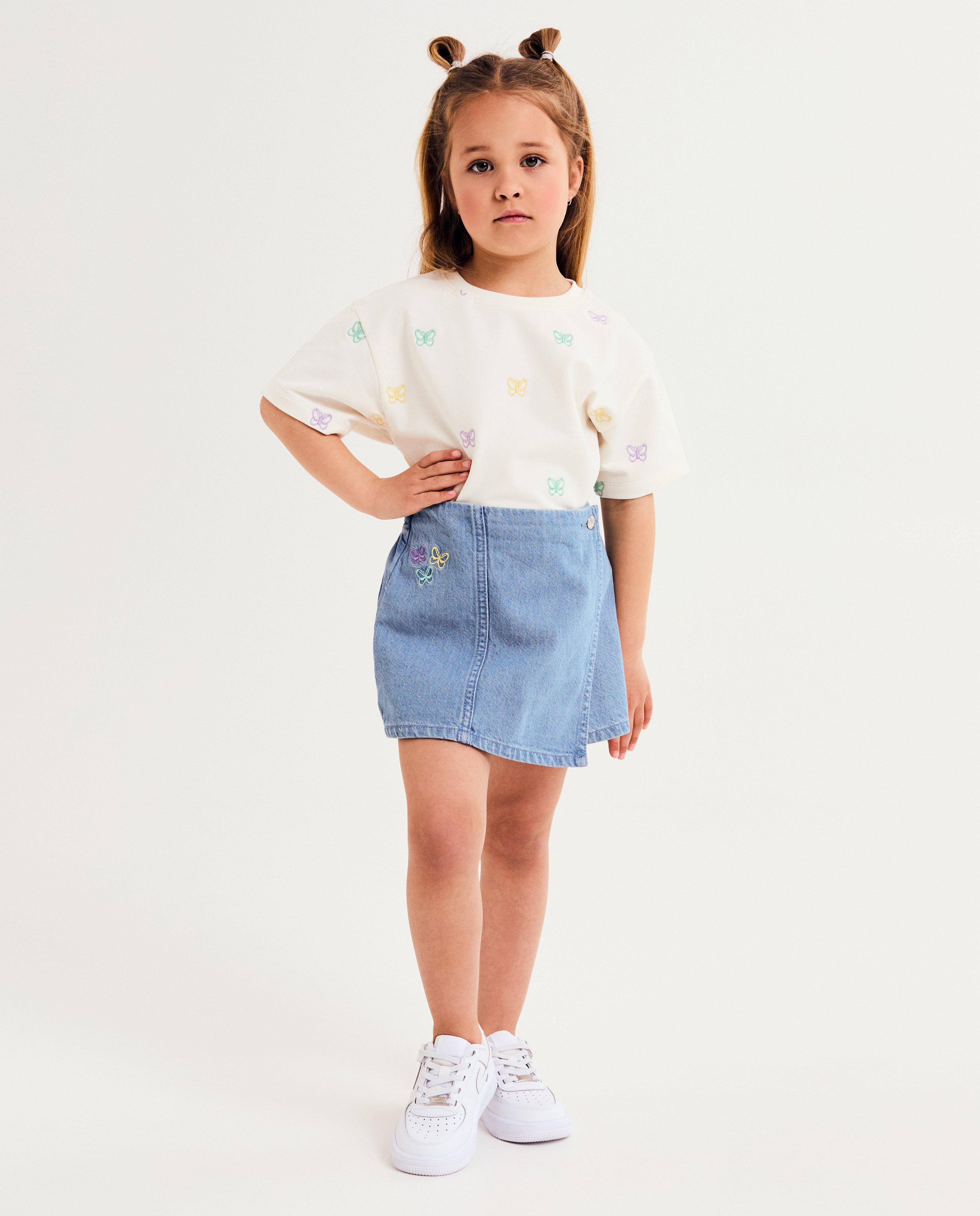 Tricou K3 cu fluturi brodați, 98-140 albastru