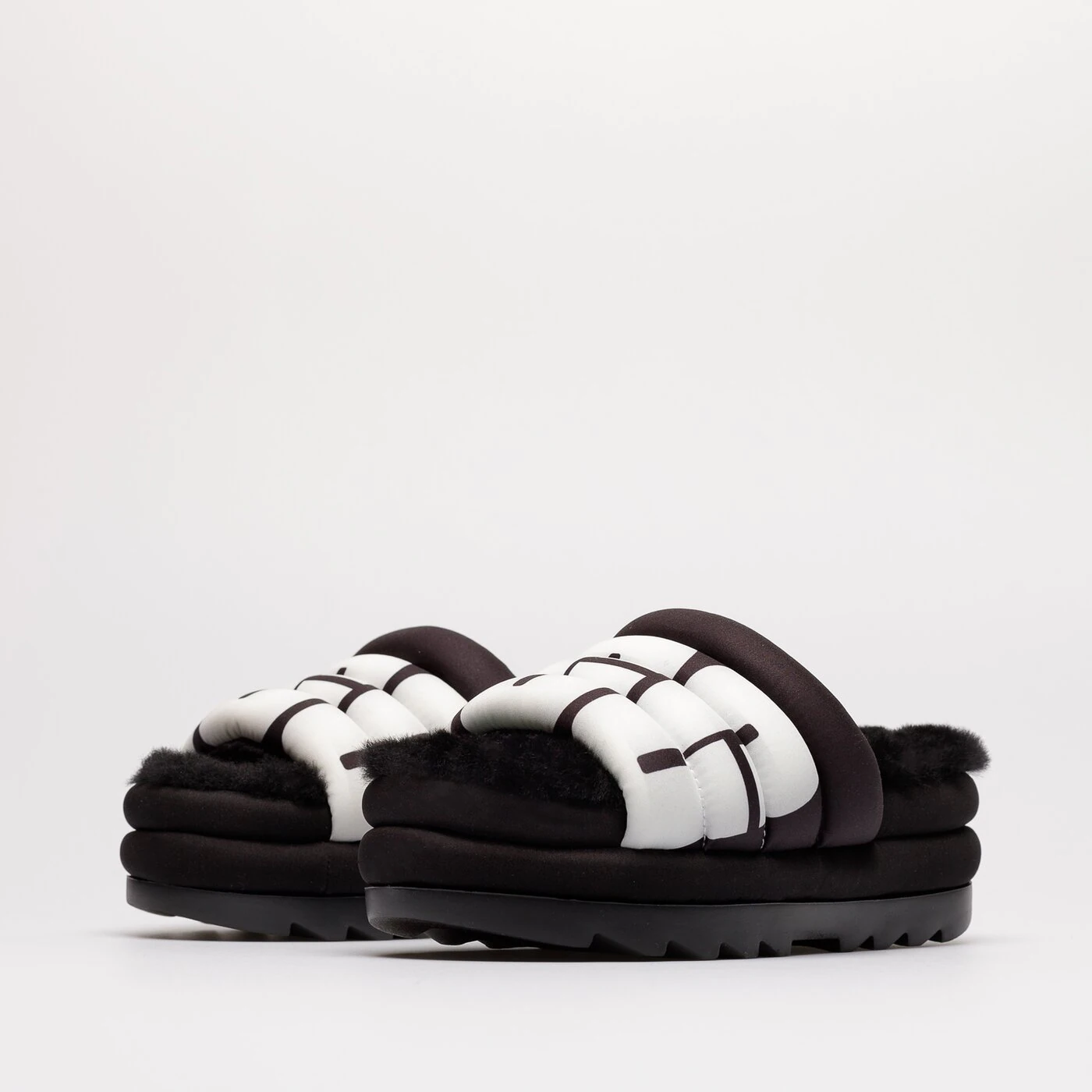 UGG MAXI SLIDE LOGO Schwarz