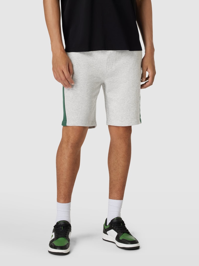 Sweatshorts mit Label-Applikation Modell 'Lallio' in hellgrau meliert