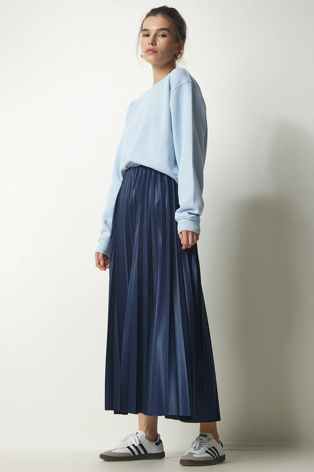 Happiness İstanbul  Marineblauer, langer Plisseerock für Damen LJ00001