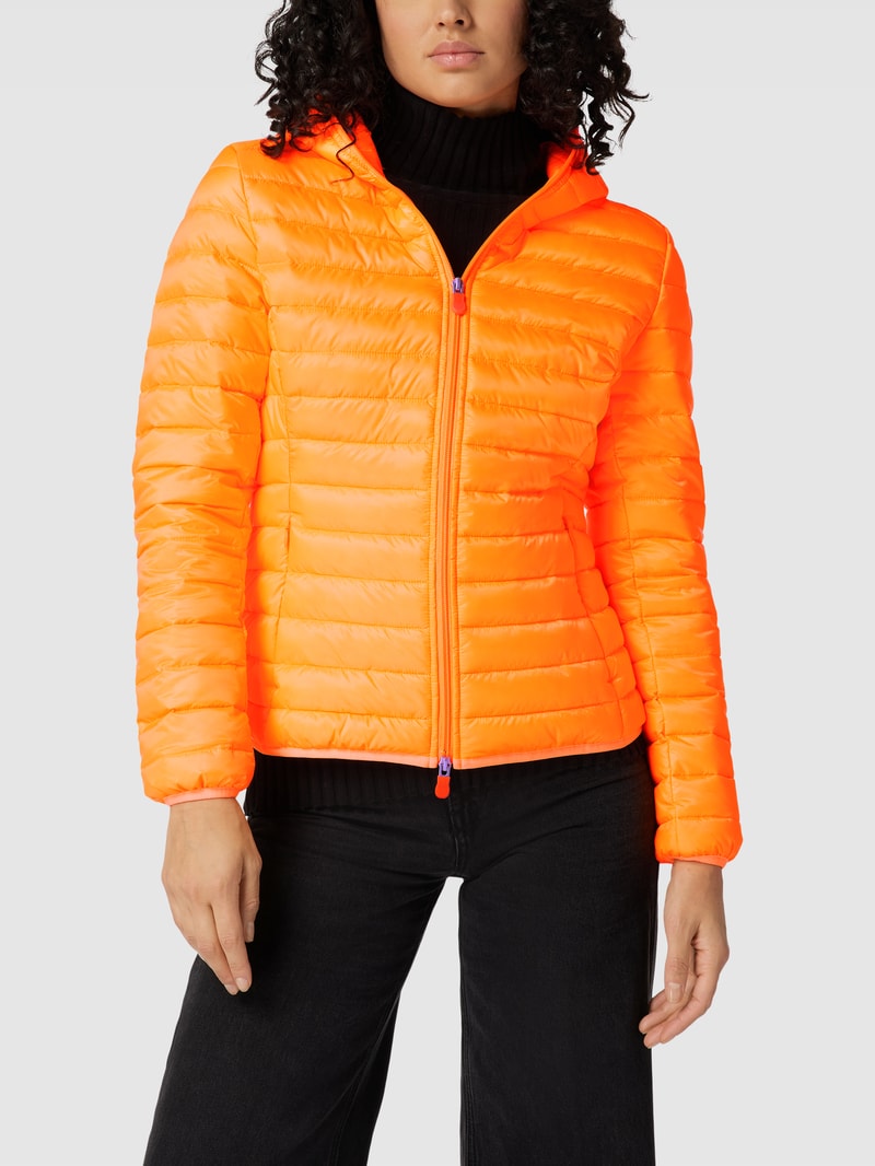 Steppjacke mit Label-Patch Modell 'KYLA' in neon orange