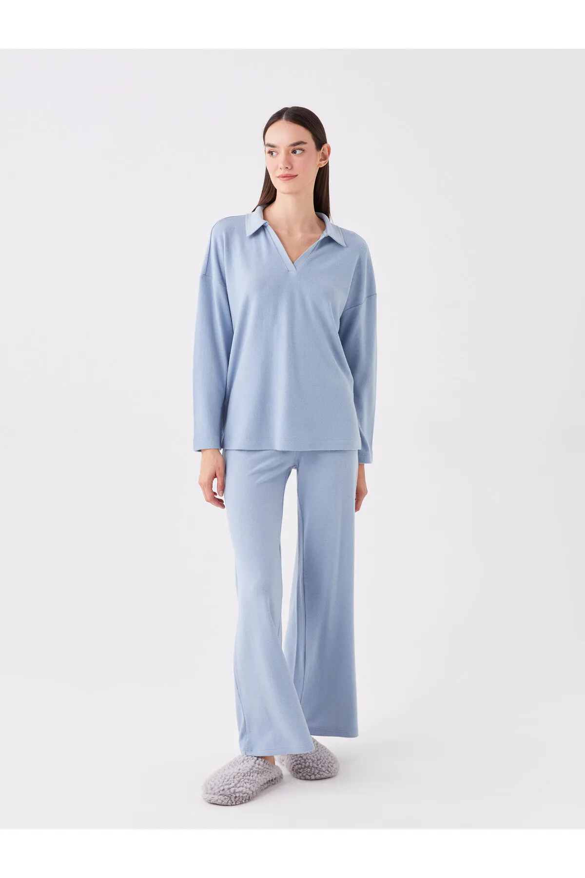 LC Waikiki  Einfarbiges, langärmliges Damen-Pyjama-Set mit Polo-Ausschnitt