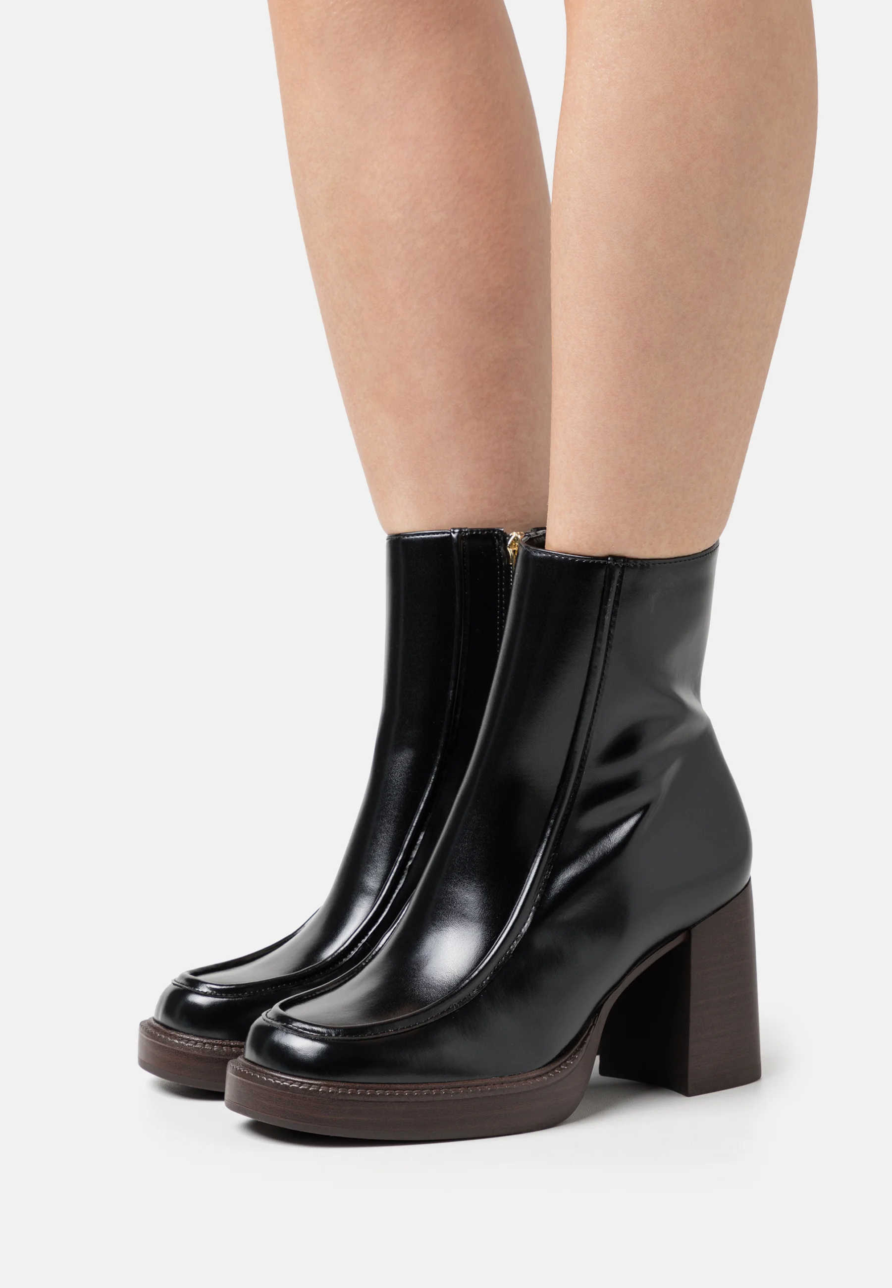 Botines de tacón Tamaris