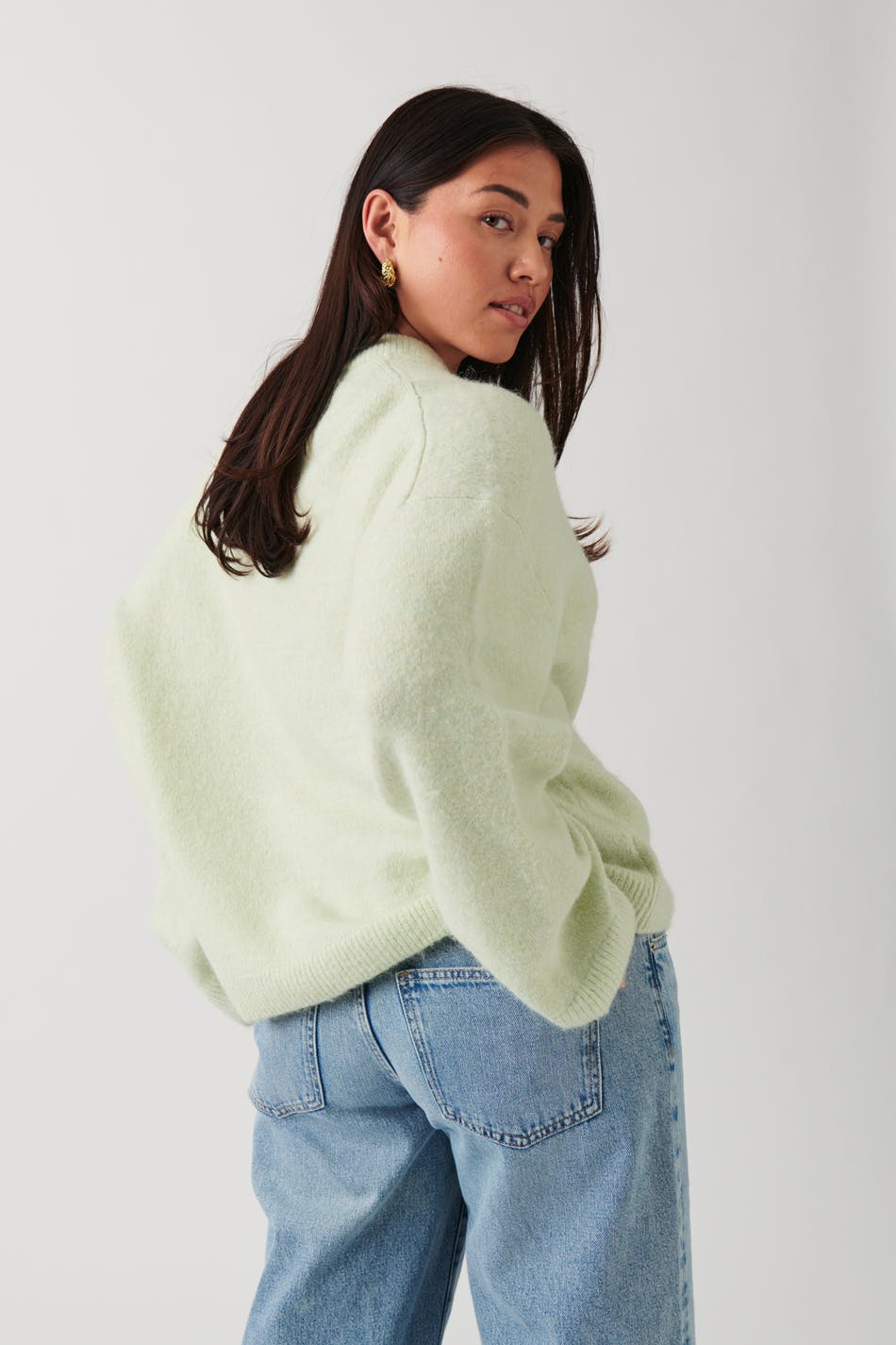 Crew neck knitted sweater