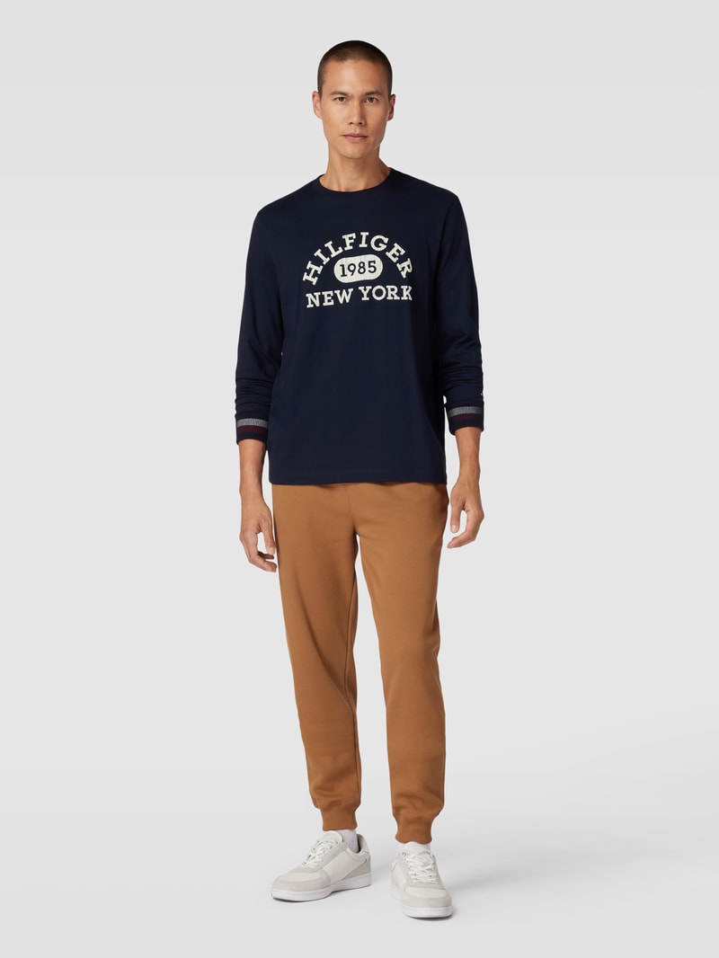 Longsleeve mit Label-Print Modell 'COLLEGIATE' in marineblau