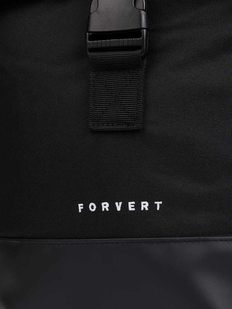 Rolltop-Rucksack mit Logo-Details Modell 'Lorenz' in schwarz