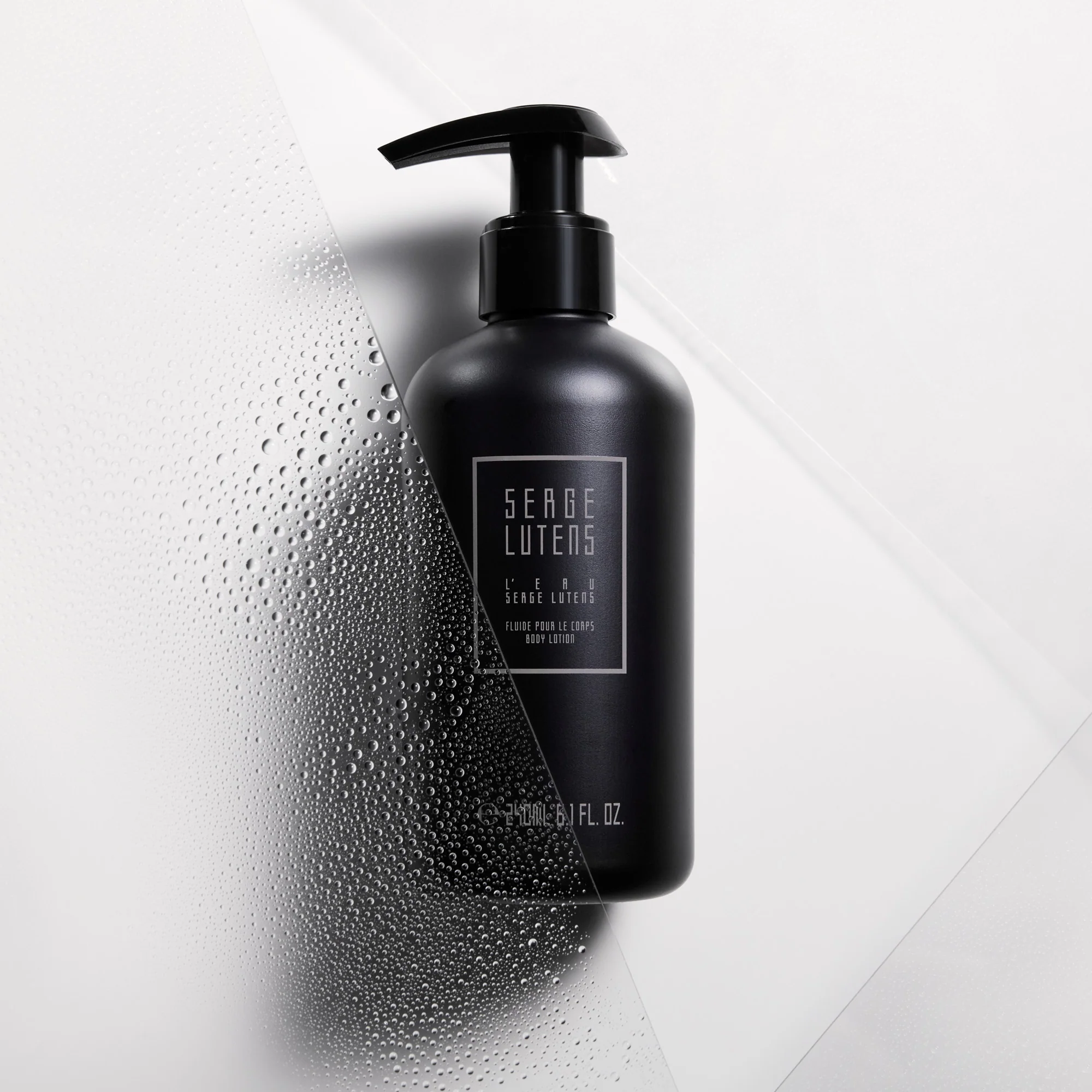 Matin Lutens L'Eau Serge Lutens - Fluid Pour Le Corps - Body Cream, Body Milk, Moisturizing Body Treatment