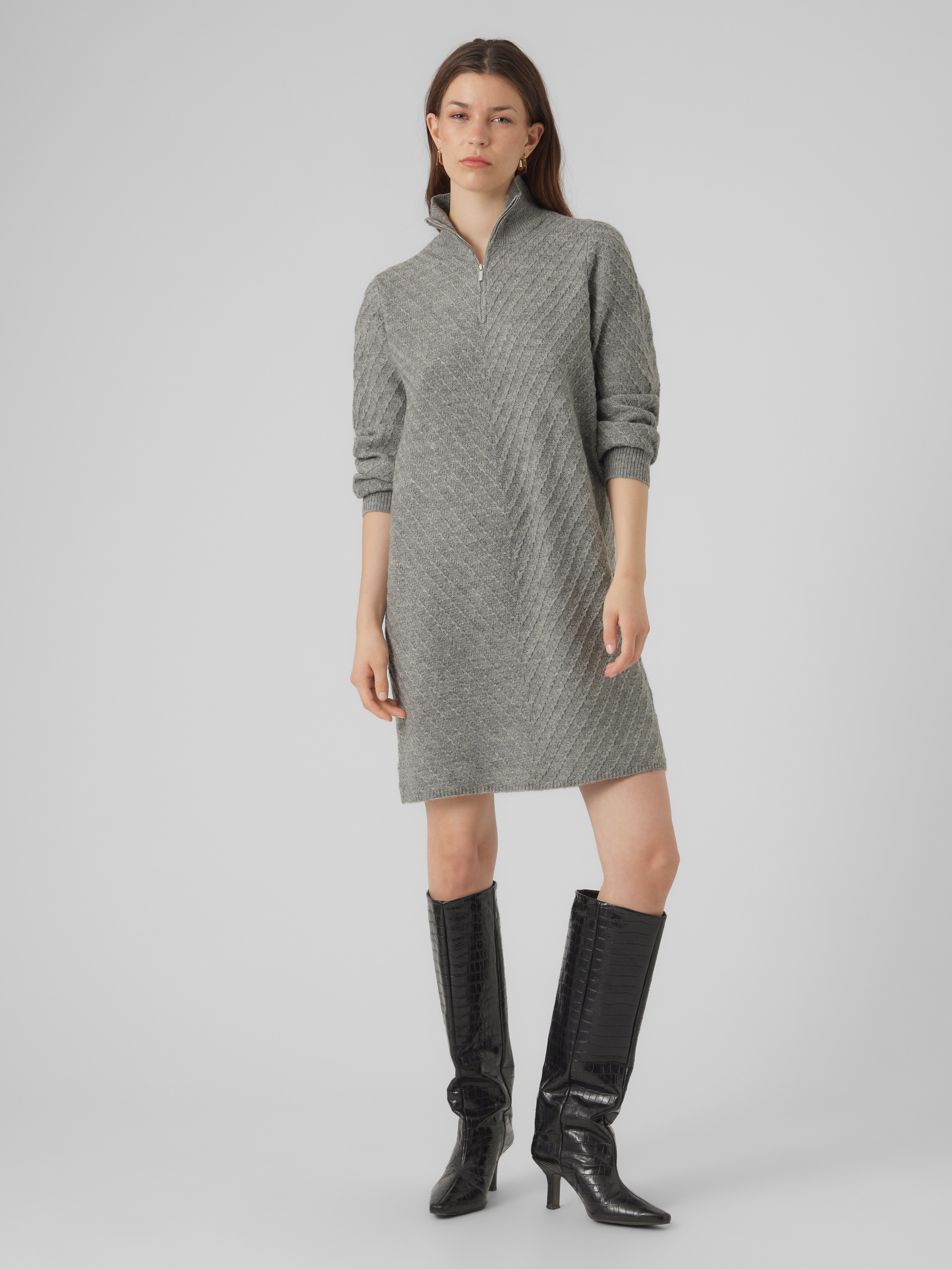 VMANJASTINNA Midikleid