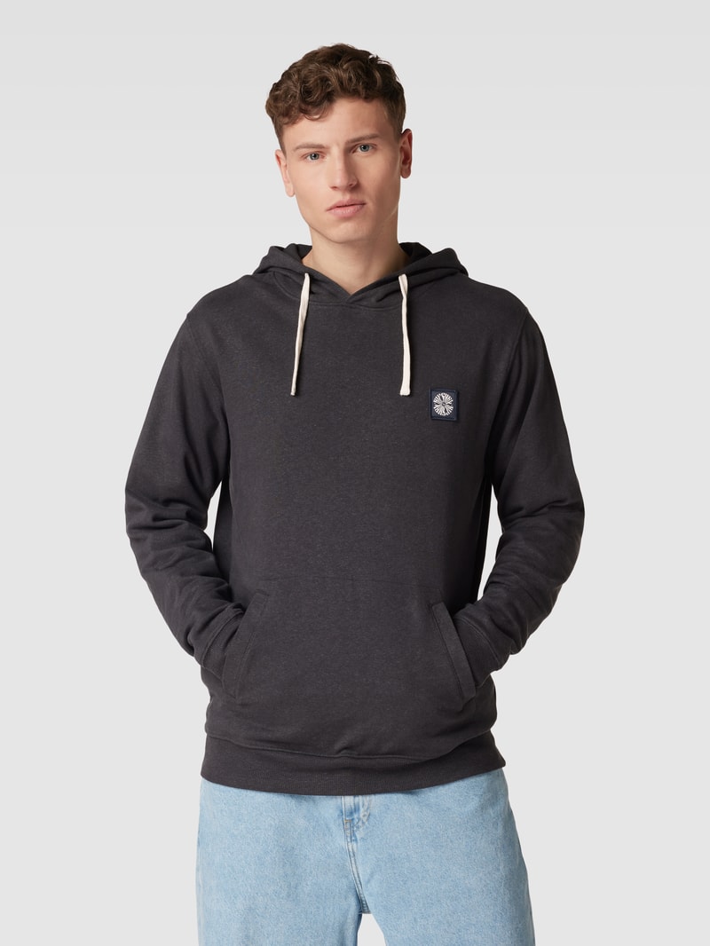 Hoodie mit Känguru-Tasche in schwarz