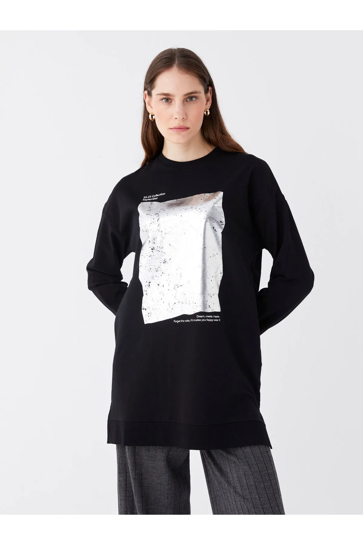 LC Waikiki  Bedruckte Langarm-Sweatshirt-Tunika für Damen mit Rundhalsausschnitt