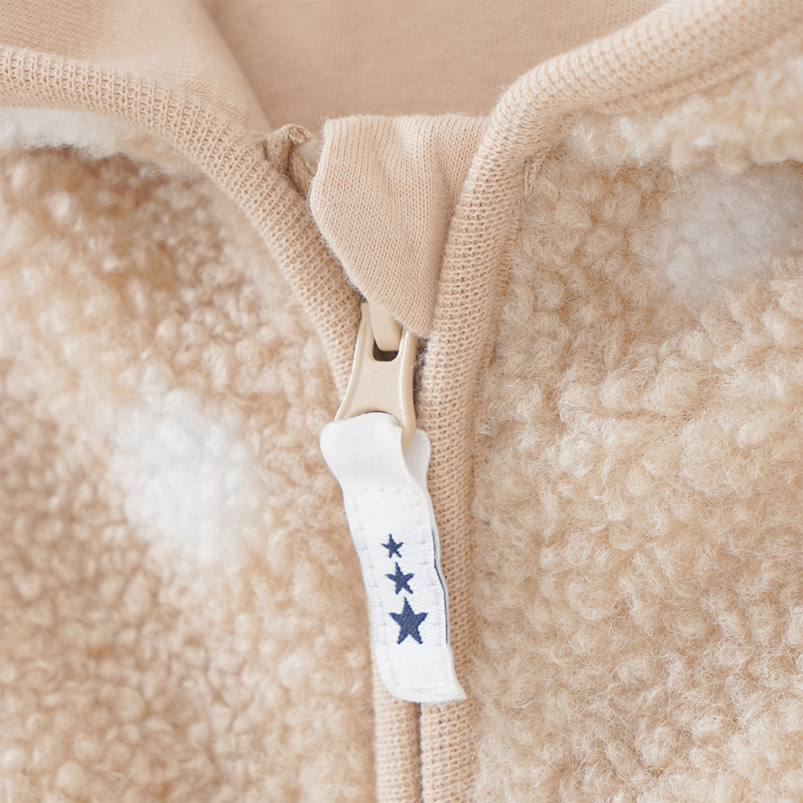Newborn Kuscheljacke aus Teddyplüsch
