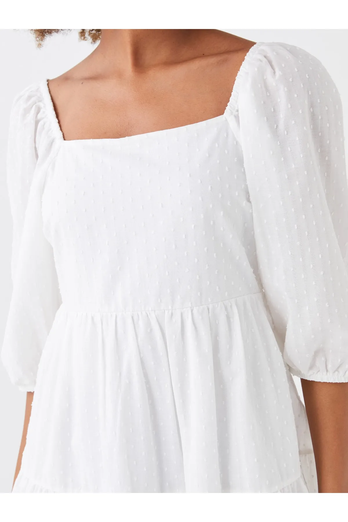 LC Waikiki  Damenkleid aus Voile mit quadratischem Ausschnitt und geraden Ballonärmeln