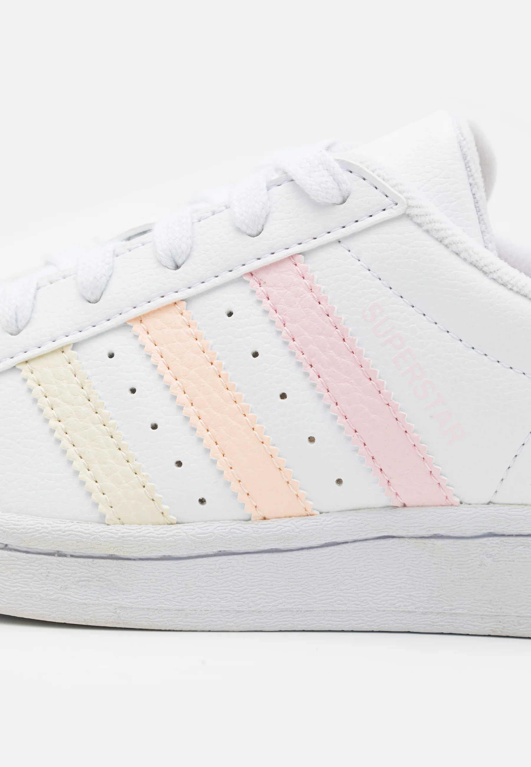 adidas Originals SUPERSTAR J UNISEX - Zapatillas bajas