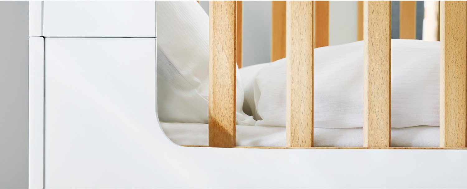 Pinolino® Babyzimmer-Komplettset Boks, (Set, 3-St., Kinderbett, Kleiderschrank, Wickelkommode), extrabreit groß; mit Kinderbett, Schrank und Wickelkommode