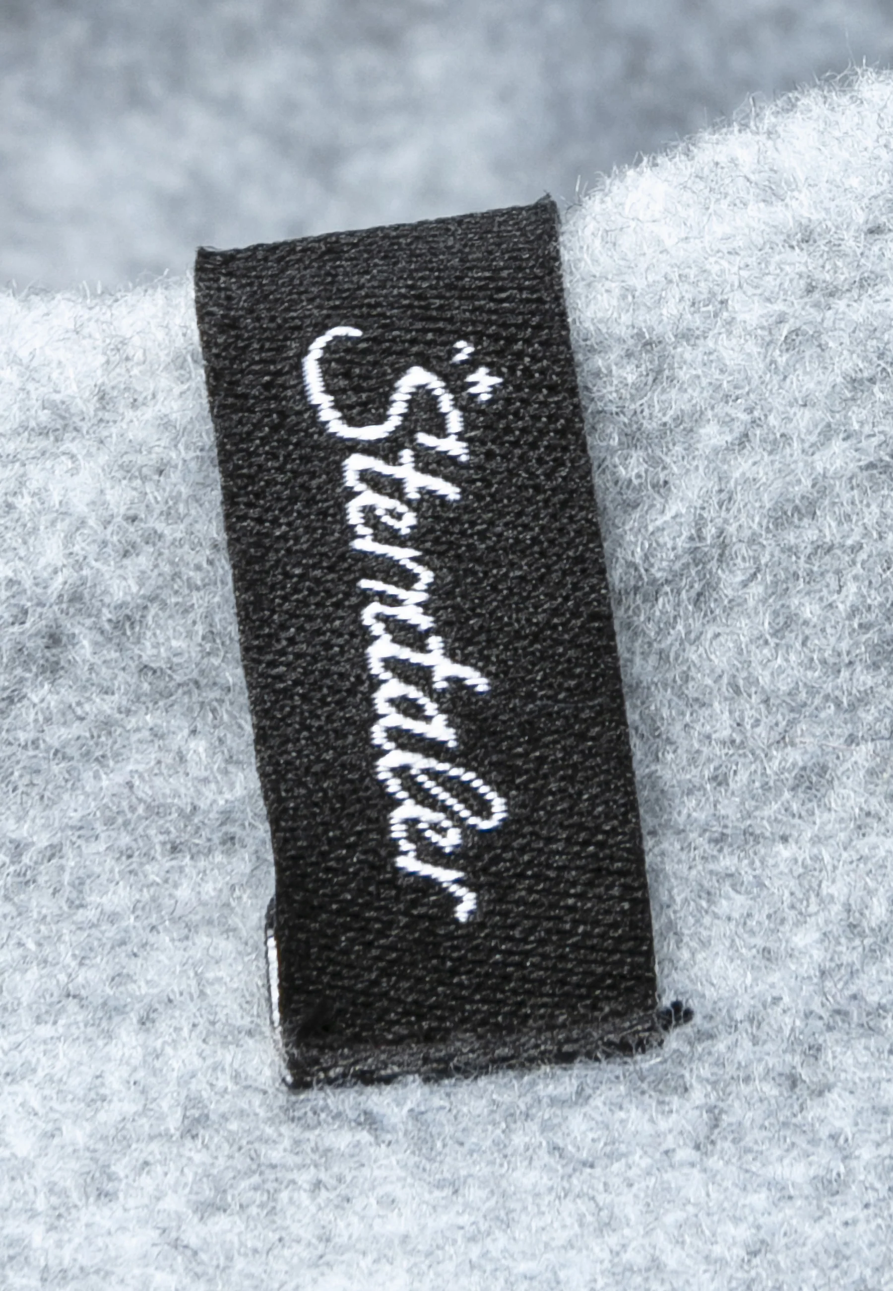 Multifunktionstuch aus Microfleece mit Logo-Patch