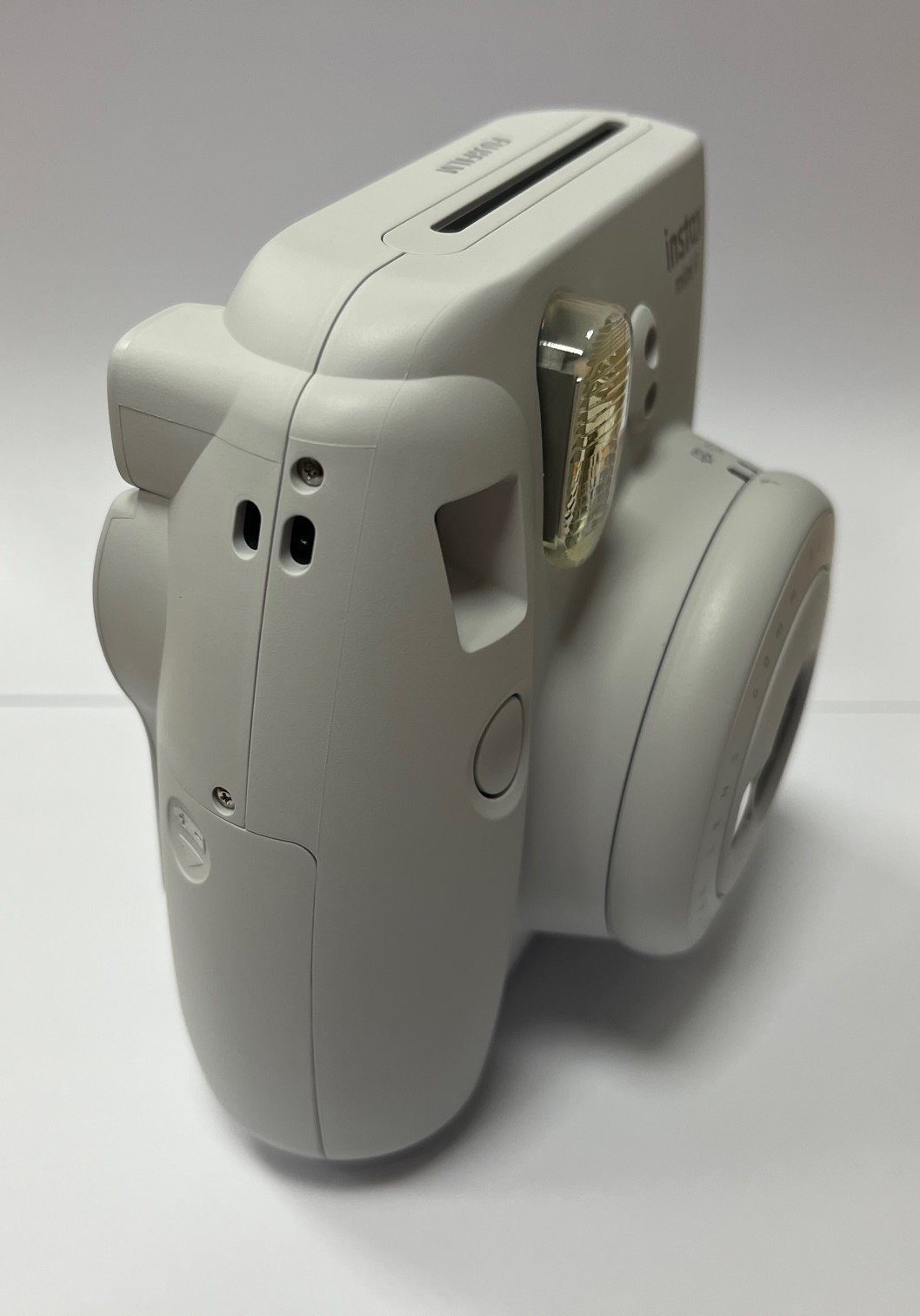 FUJIFILM Instax Mini 9 Smoky-White inklusive Film mit 10 Aufnahmen Sofortbildkamera