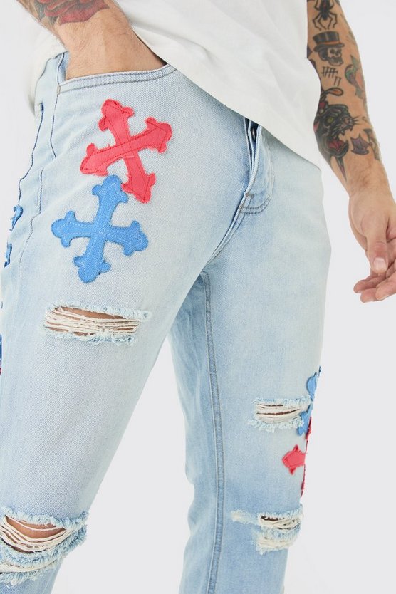 Slim-Fit Schlagjeans mit Applikation in Eisblau