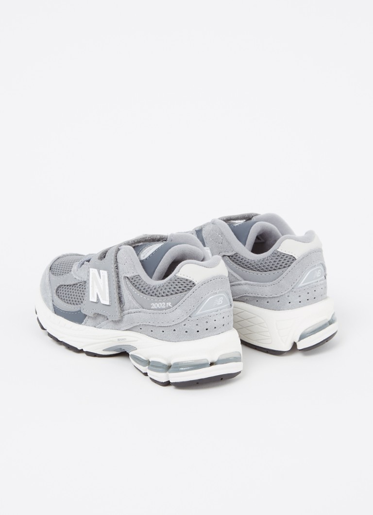New Balance 2002R -lenkkarit mokkanahkaisilla yksityiskohdilla