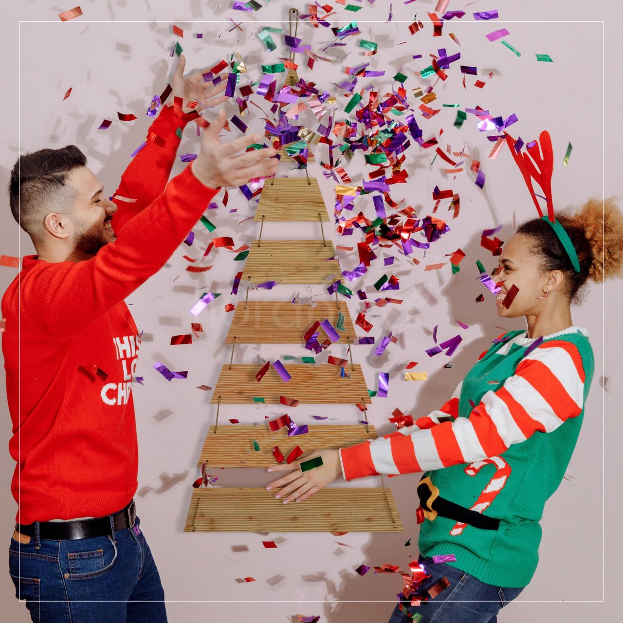 Pemicont Floranica Weihnachtsdeko Hängender Weihnachtsbaum 100 cm hoch Lärchenholz