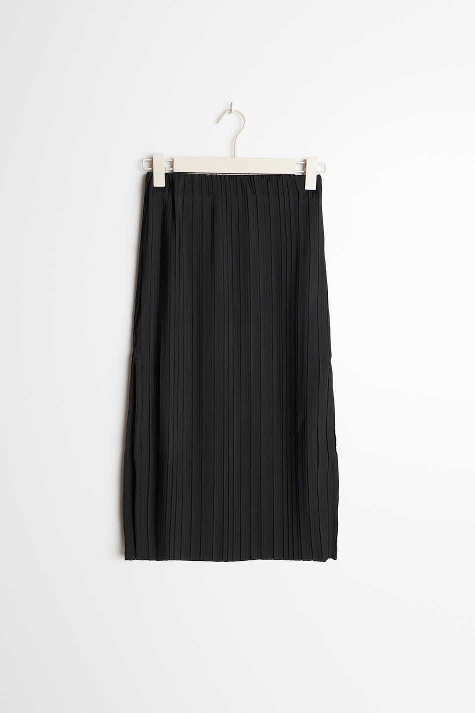 Izzy pleated skirt