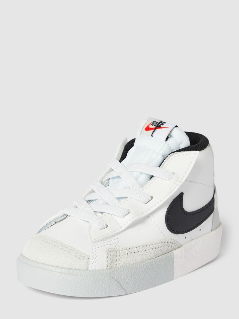 High Top Sneaker mit Klettverschluss Modell 'BLAZER MID 77' in weiß