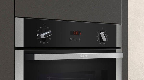 NEFF Einbaubackofen N 30 B2AVG6AN0, mit Teleskopauszug nachrüstbar, Pyrolyse-Selbstreinigung