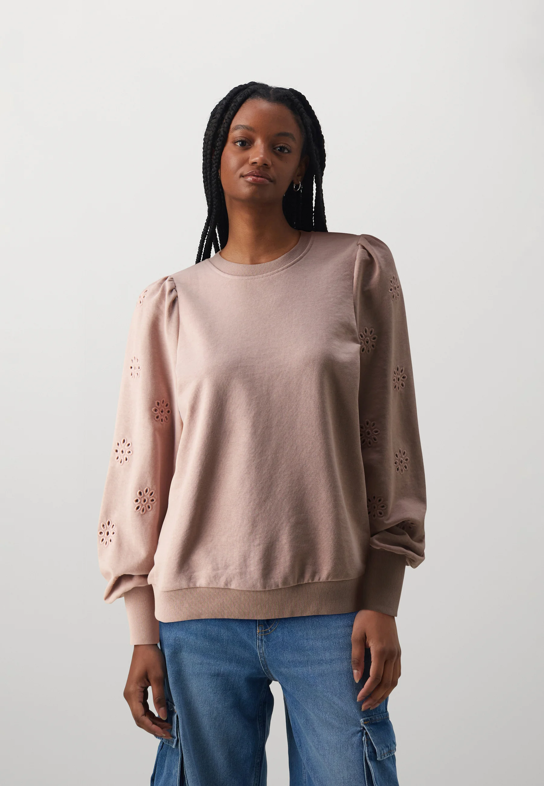 SOLO ONLFEMME BORDADO - Sudadera