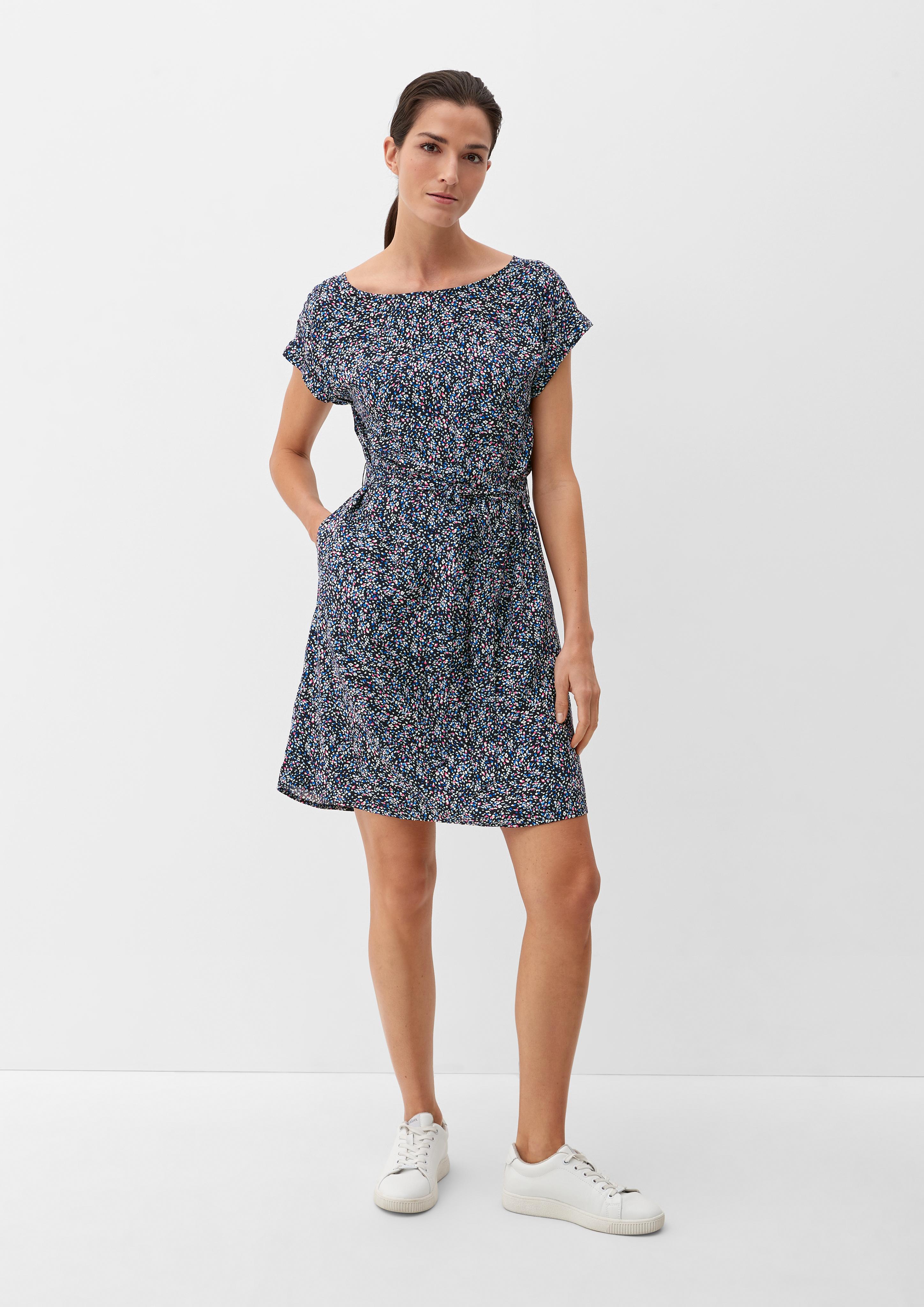 Kurzes Kleid mit Binde-Detail  2132623-59B6