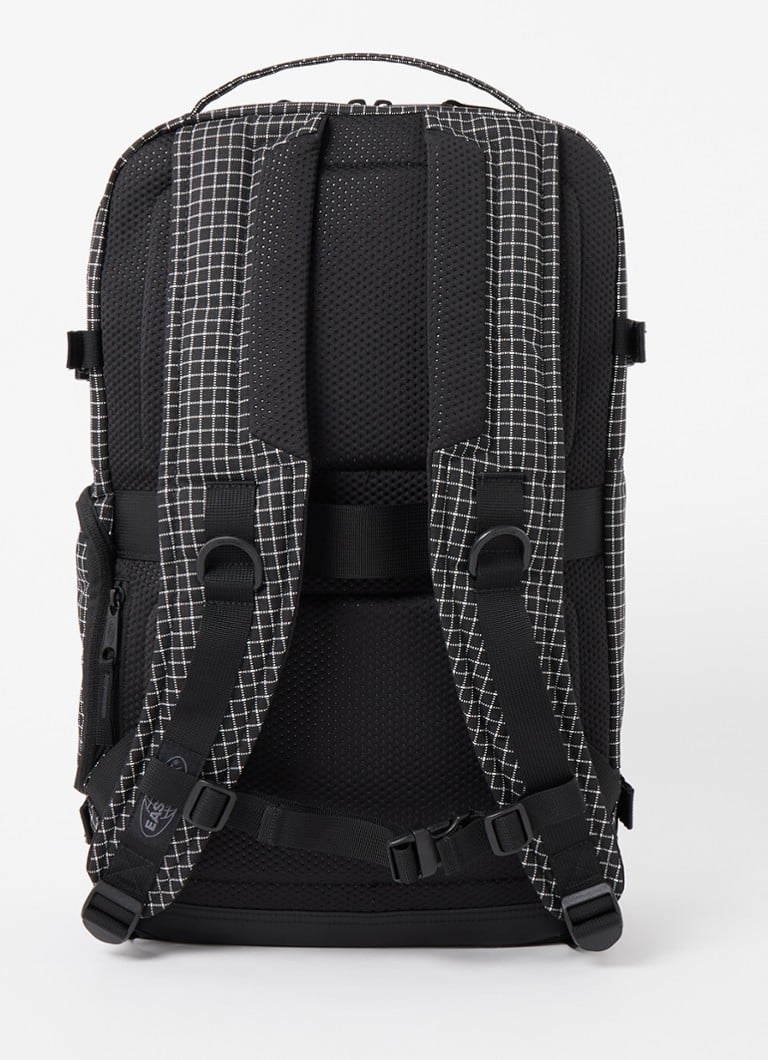 Σακίδιο πλάτης Eastpak Tecum M με θήκη για φορητό υπολογιστή 15 ιντσών
