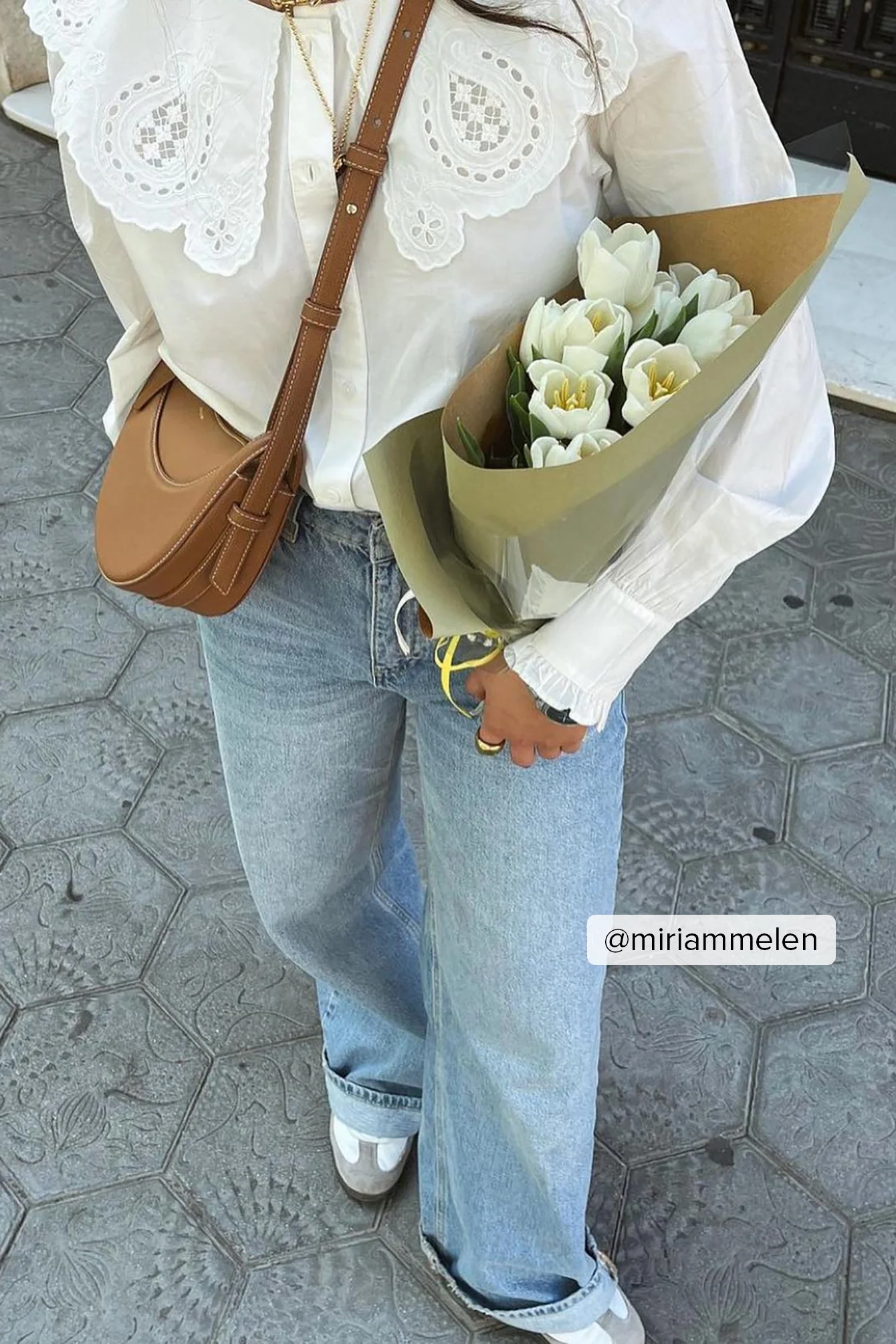 Lockere Jeans mit mittlerer Taille