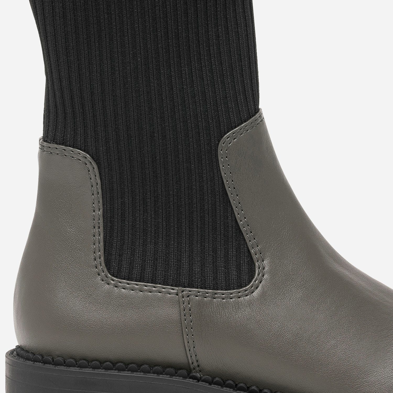 Chelsea boots TEXTO kaki à tige-chaussette noire