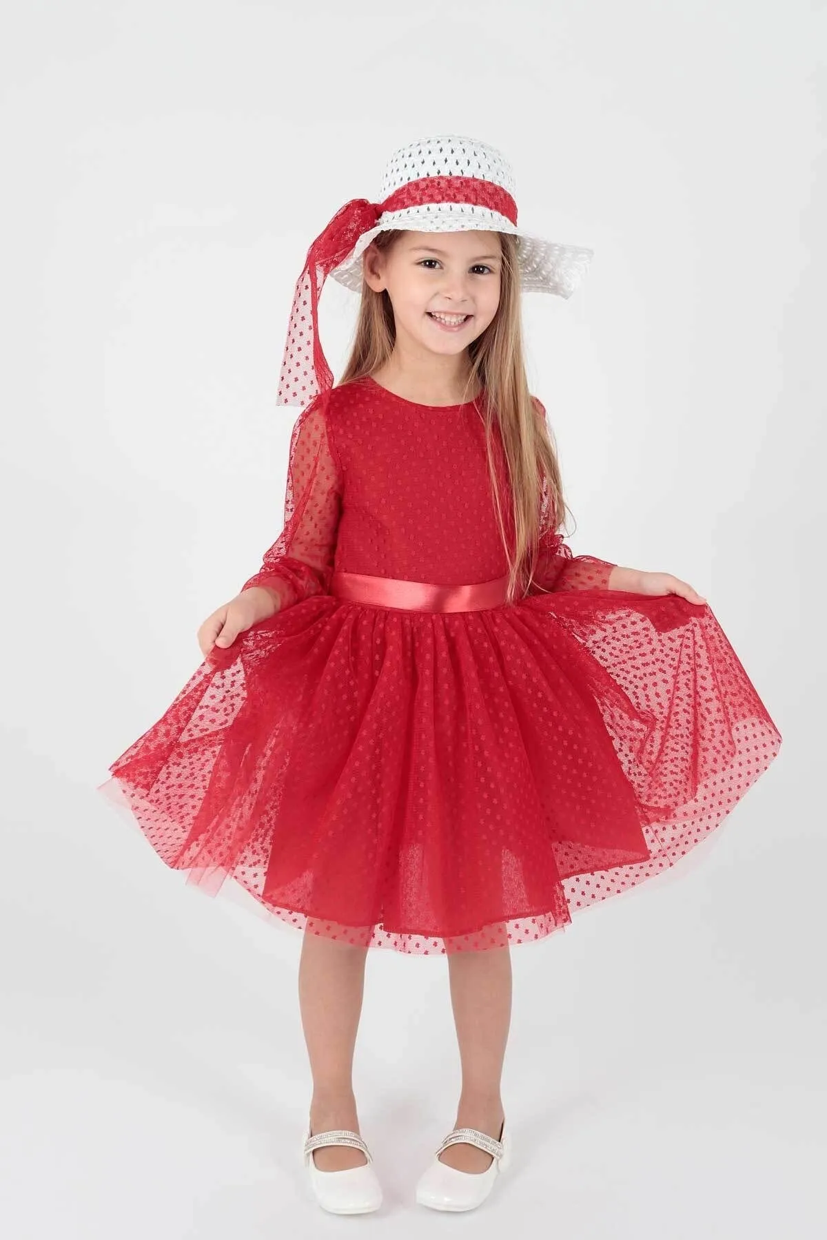 AHENGİM  Trendiges Abendkleid für Mädchen mit Hut und Tüllspitze Ak2228