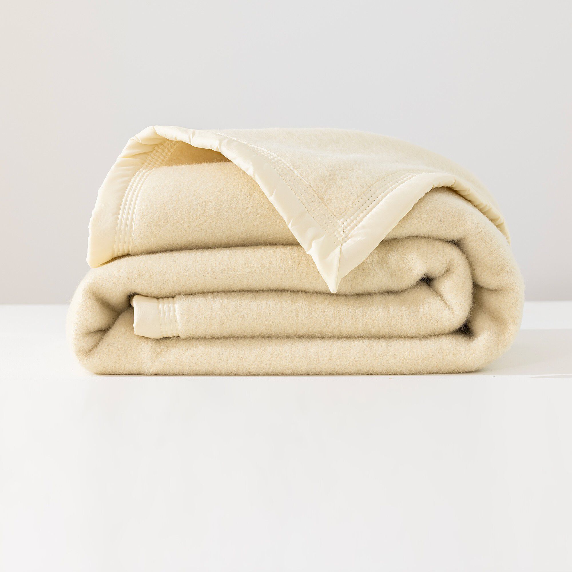 Couverture bicolore laine 600g/m2