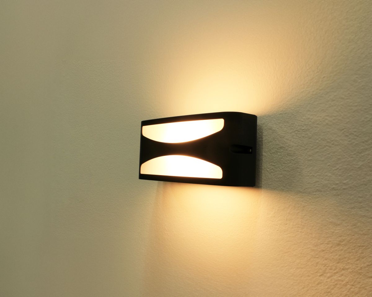 AGL Außenwandlampe Leipzig