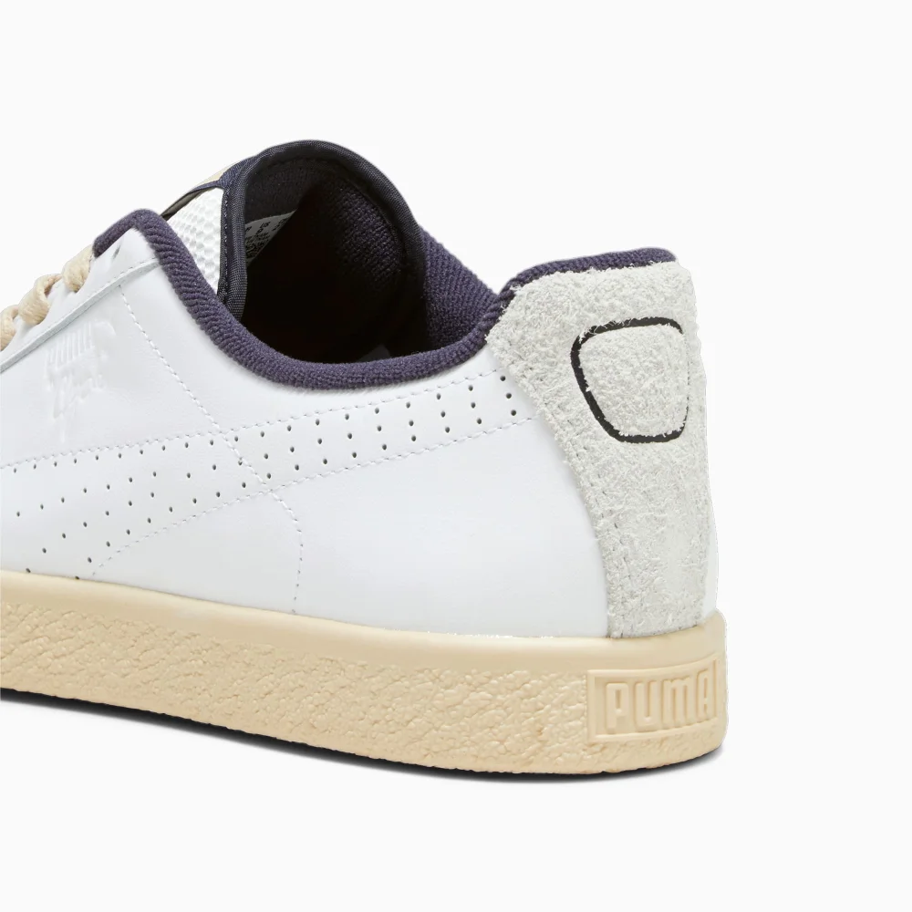 PUMA Clyde Service Line 393088-01 / weiss