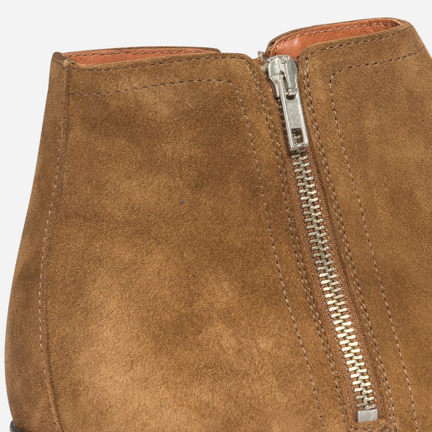 Boots marron clair en cuir velours