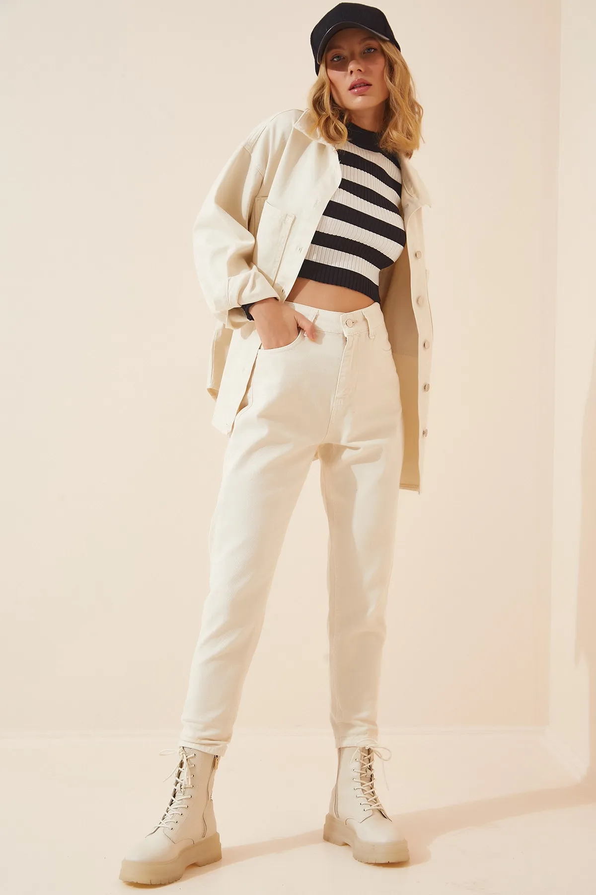 Happiness İstanbul  Cremefarbene Mom-Jeans mit hoher Taille für Damen, BP00100