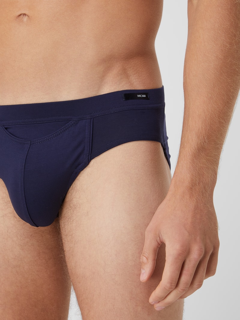 Slip mit Label-Detail in dunkelblau