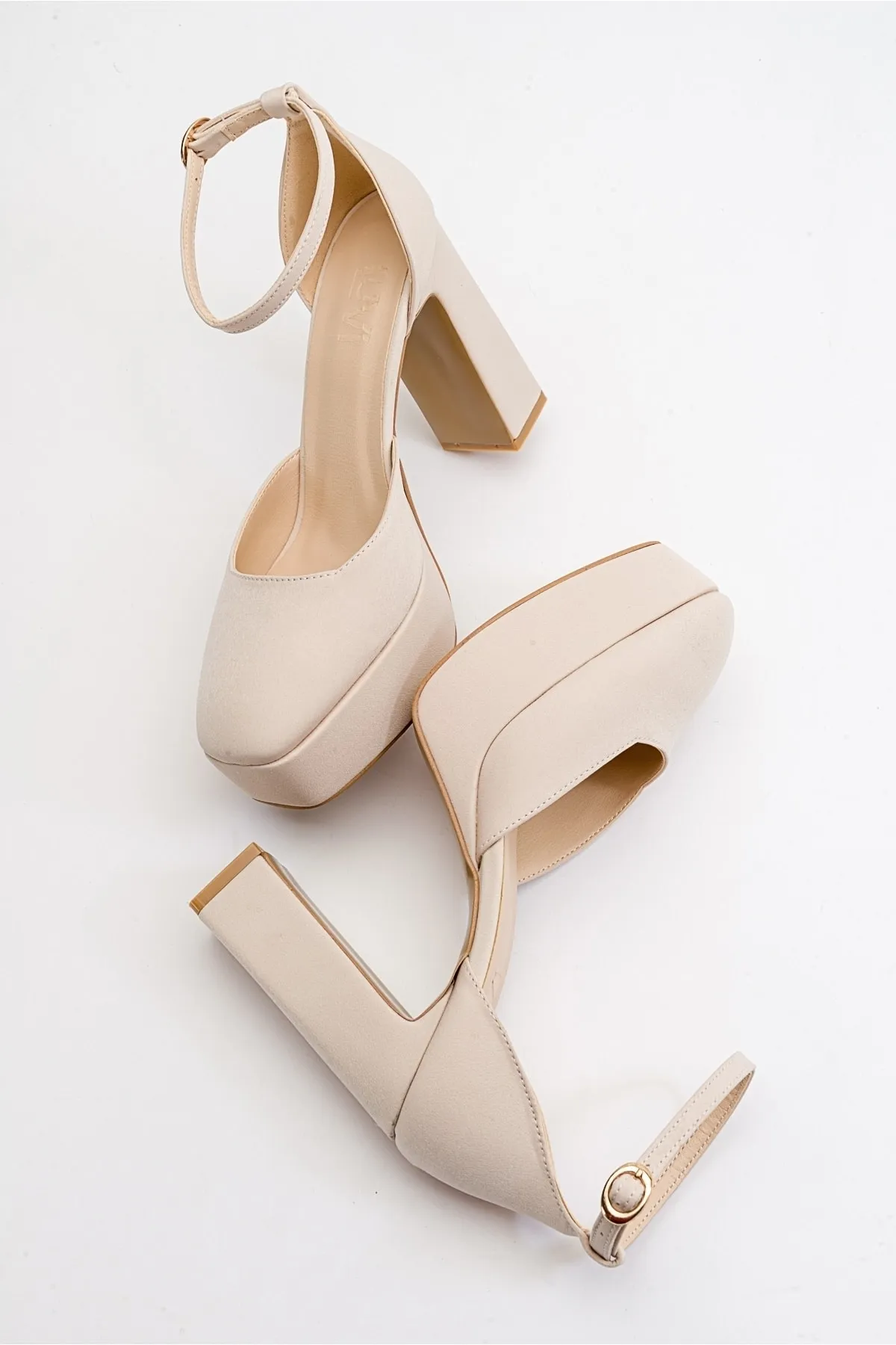 LuviShoes  Damen-Schuhe mit Absatz in Tear-Beige