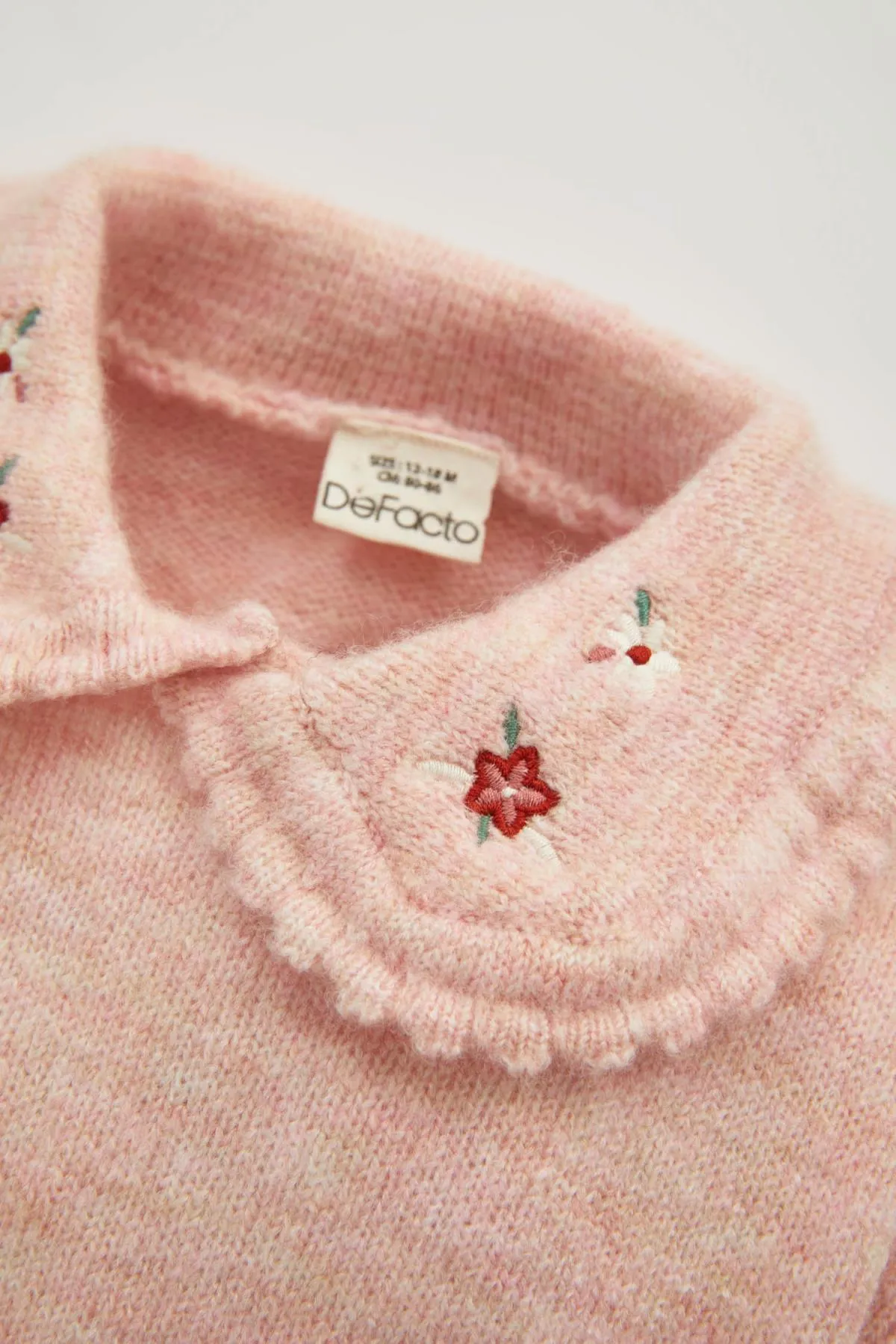 DeFacto  Baby-Strickpullover mit Blumenmuster und großem Kragen