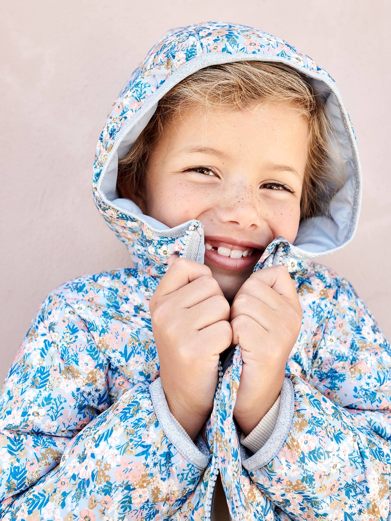 Doudoune légère à capuche fille motifs imprimés moutarde imprimé