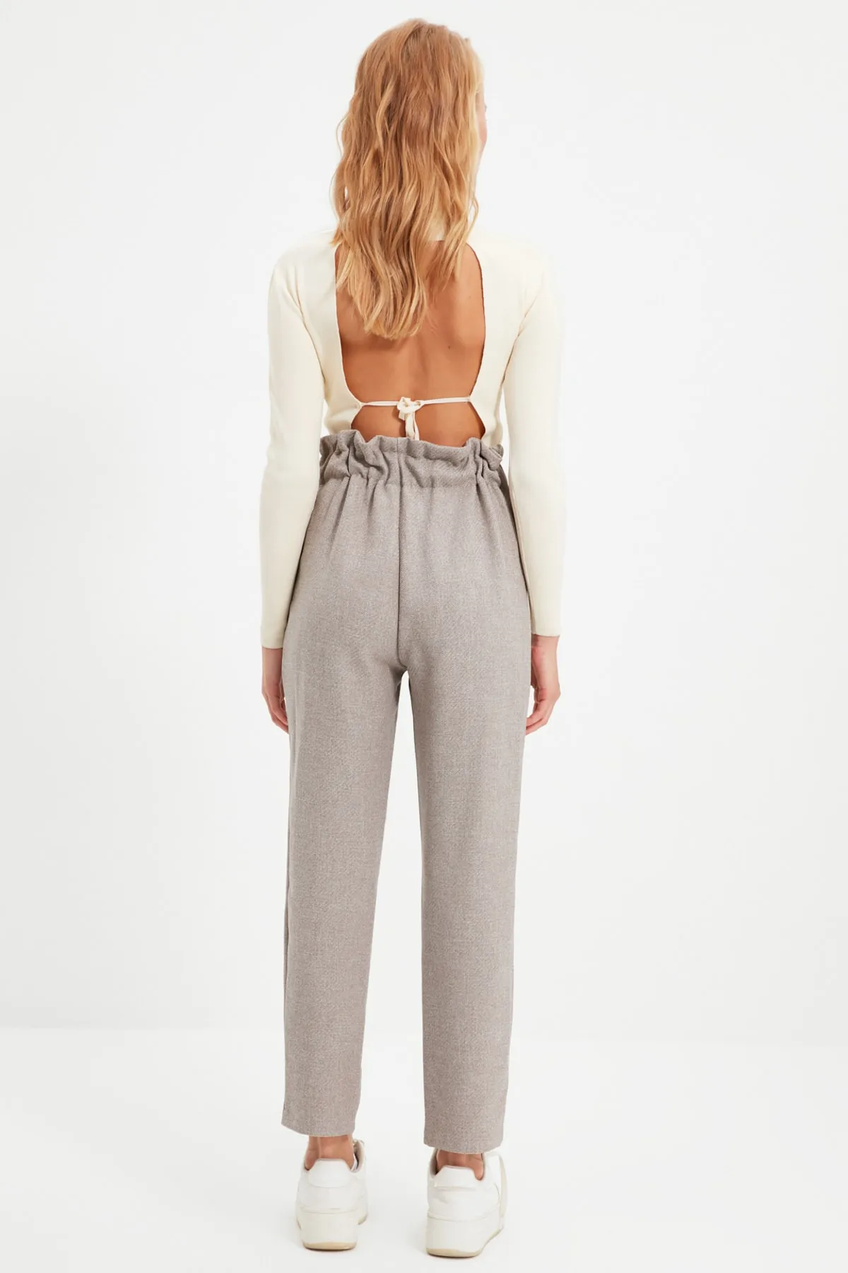 Trendyol Collection  Graue gewebte Zigarettenhose zum Binden TWOAW21PL0316